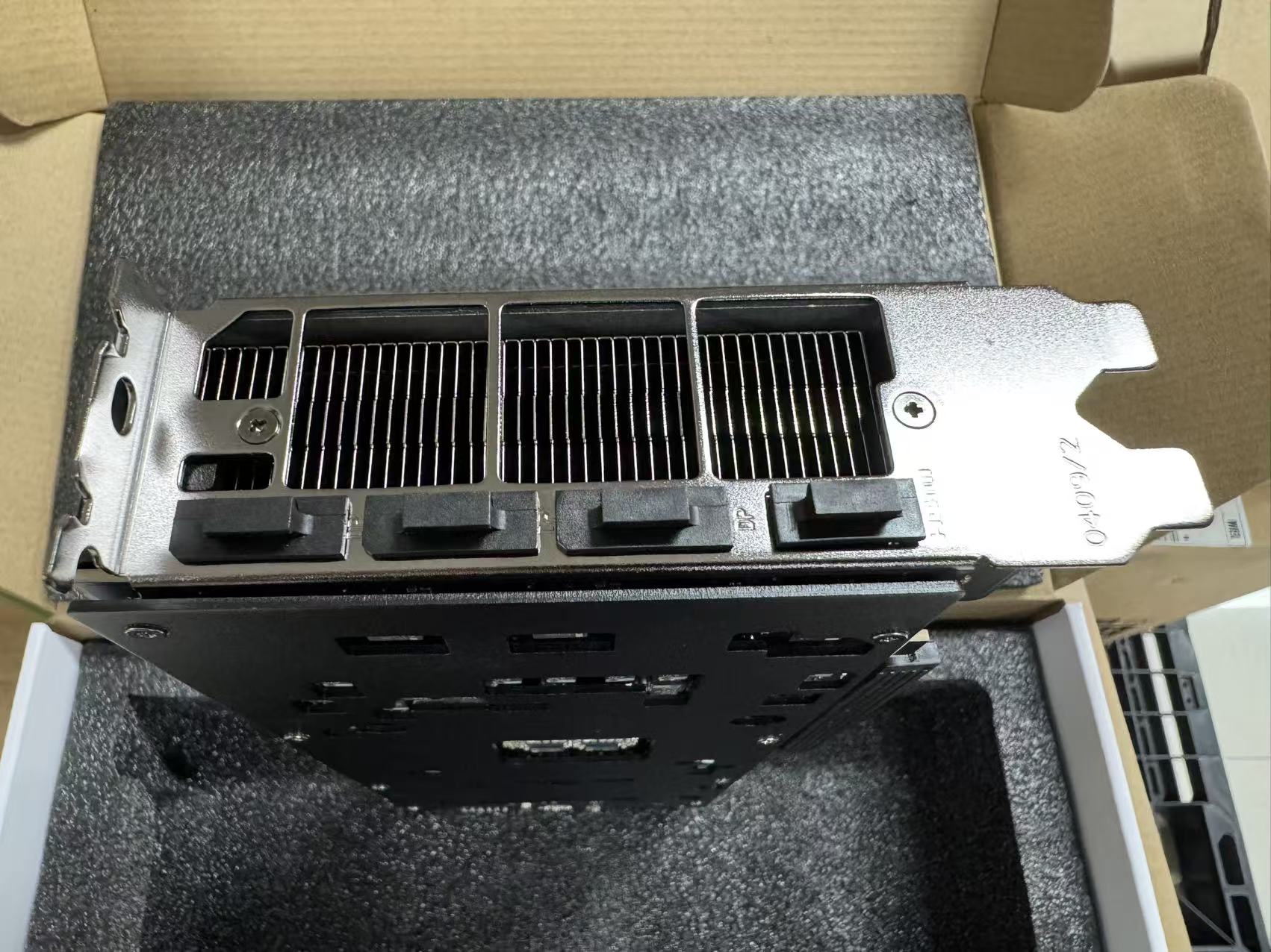 Tarjeta Gráfica GeForce RTX 40 - Rtx 4070 Ti Super 16Gb reseña y precio